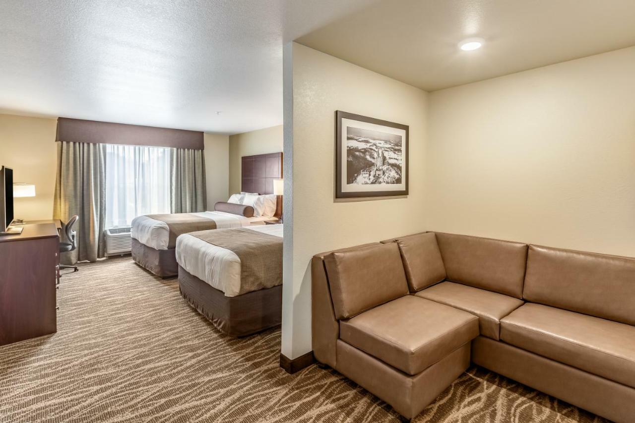 Cobblestone Inn & Suites - Menomonie/Uw-Stout Экстерьер фото